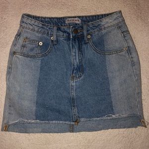 Two Toned Jean Skirt💙
